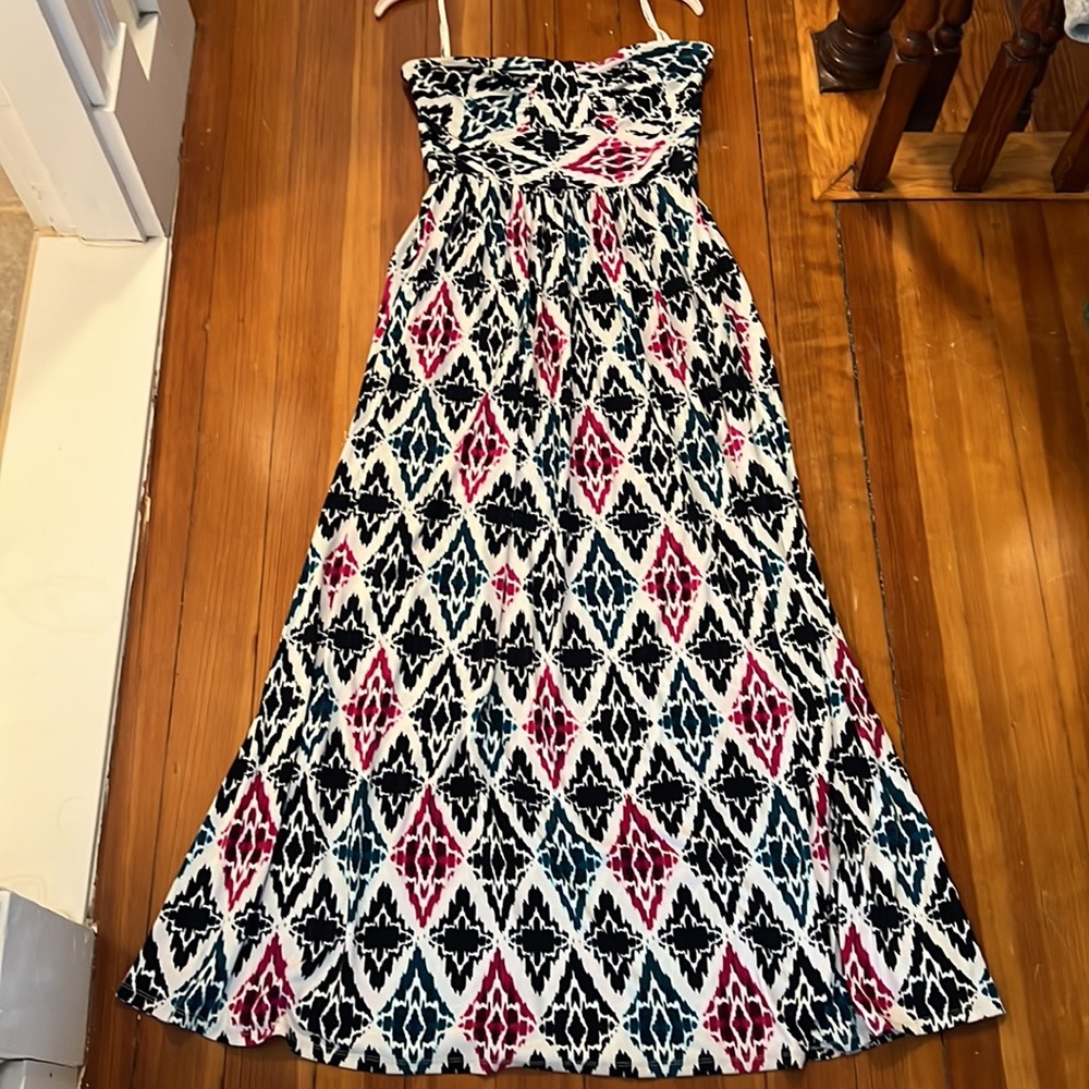 Ann Taylor Maxi Dress. Strapless. Size 8